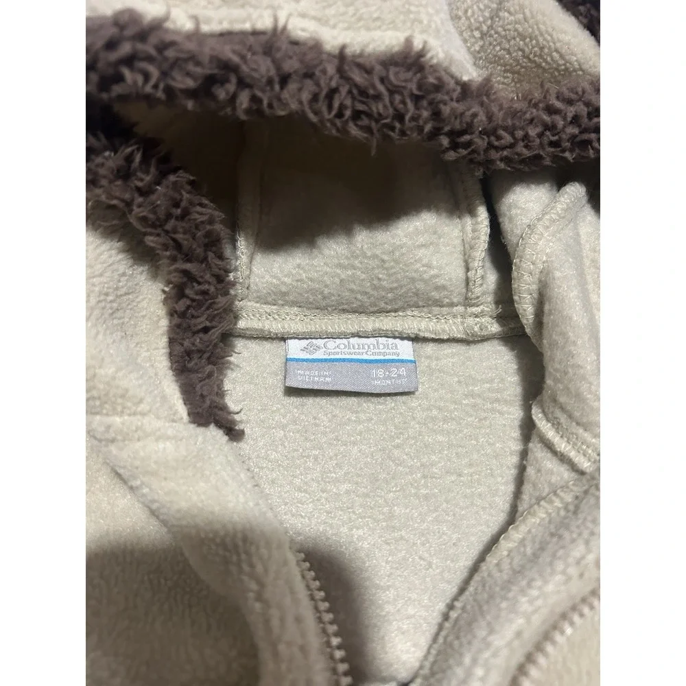 Columbia baby tan